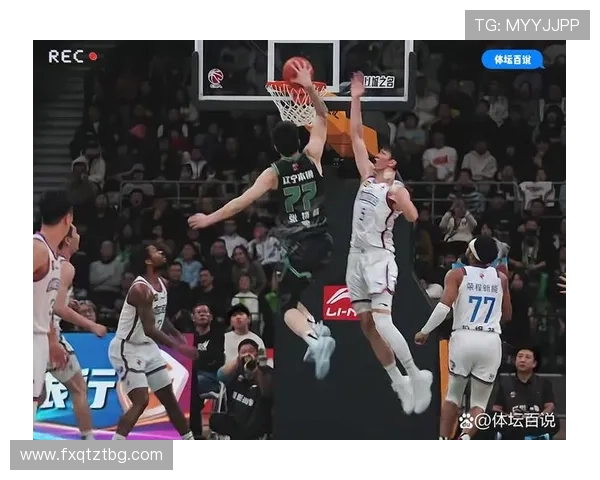 中国篮球联赛赛季揭幕战精彩纷呈 全明星球员亮相点燃全场激情 中国篮球联赛赛季揭幕战精彩纷呈 全明星球员亮相点燃全场激情