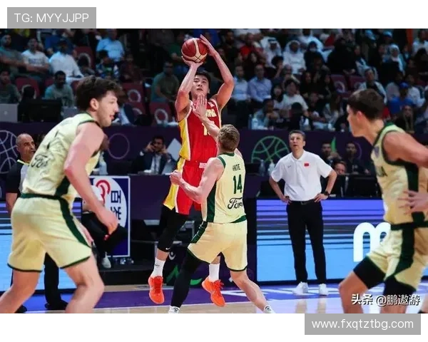 中国男篮迎战澳大利亚强敌 力争世界杯晋级资格全力以赴 中国男篮迎战澳大利亚强敌 力争世界杯晋级资格全力以赴