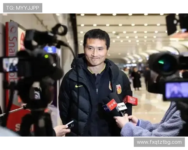 中国足球再迎挑战 新帅上任后能否带领球队突破困境? 中国足球再迎挑战 新帅上任后能否带领球队突破困境?