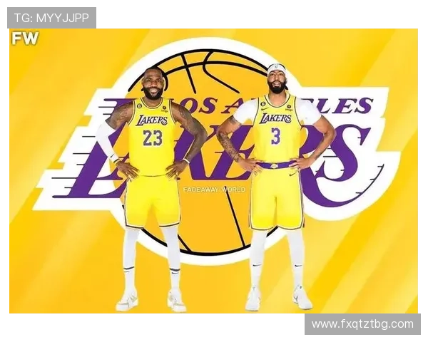 湖人队新赛季备战全面开启 詹姆斯与戴维斯为目标聚焦总冠军 湖人队新赛季备战全面开启 詹姆斯与戴维斯为目标聚焦总冠军