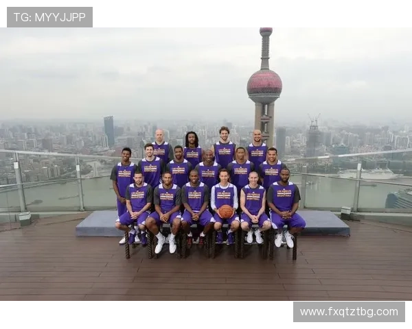 《NBA赛季即将开启,超级巨星新队友组合引发球迷热议》 《NBA赛季即将开启,超级巨星新队友组合引发球迷热议》